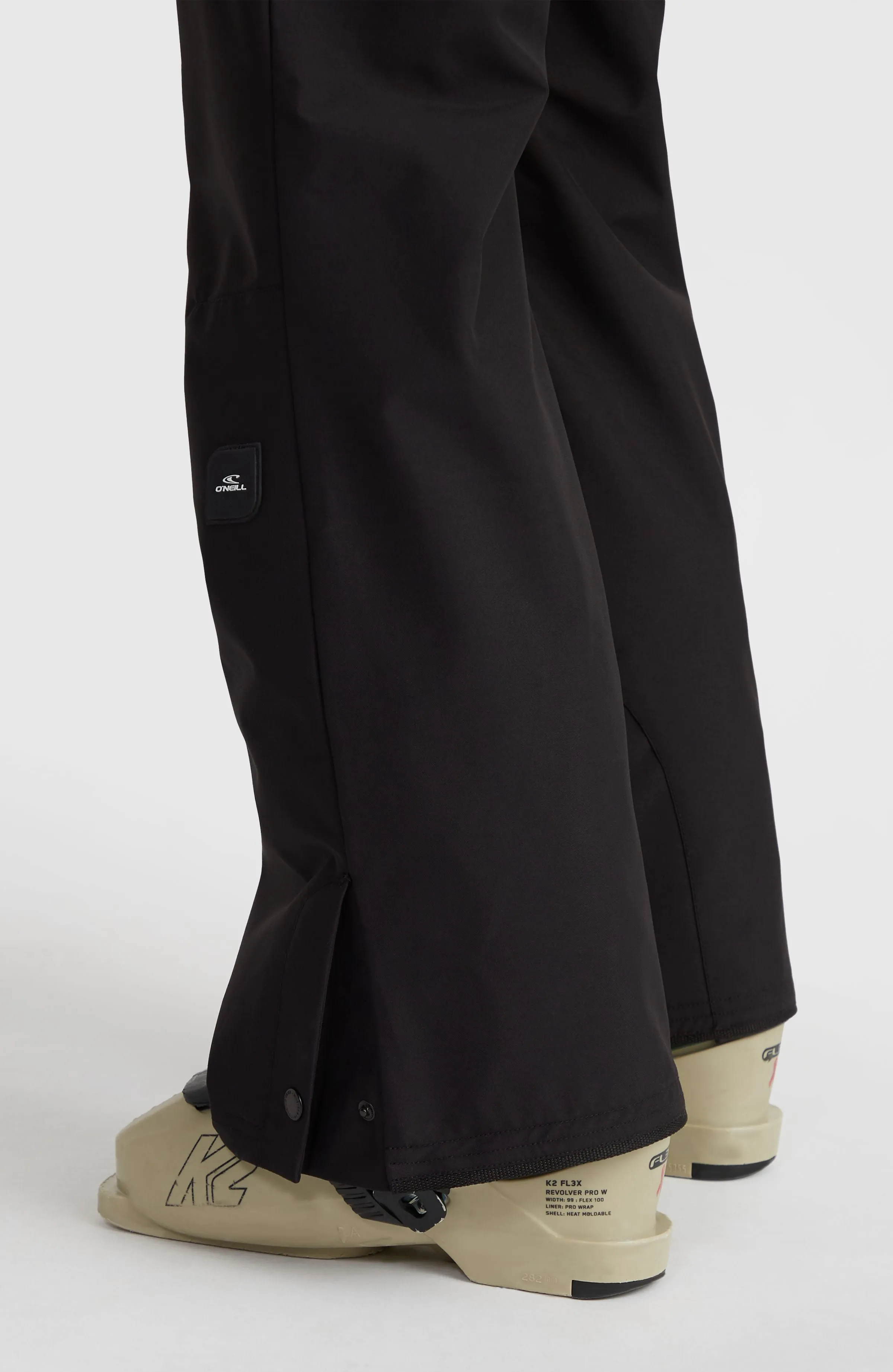 Aplite Regular Snow Pants | Black Out